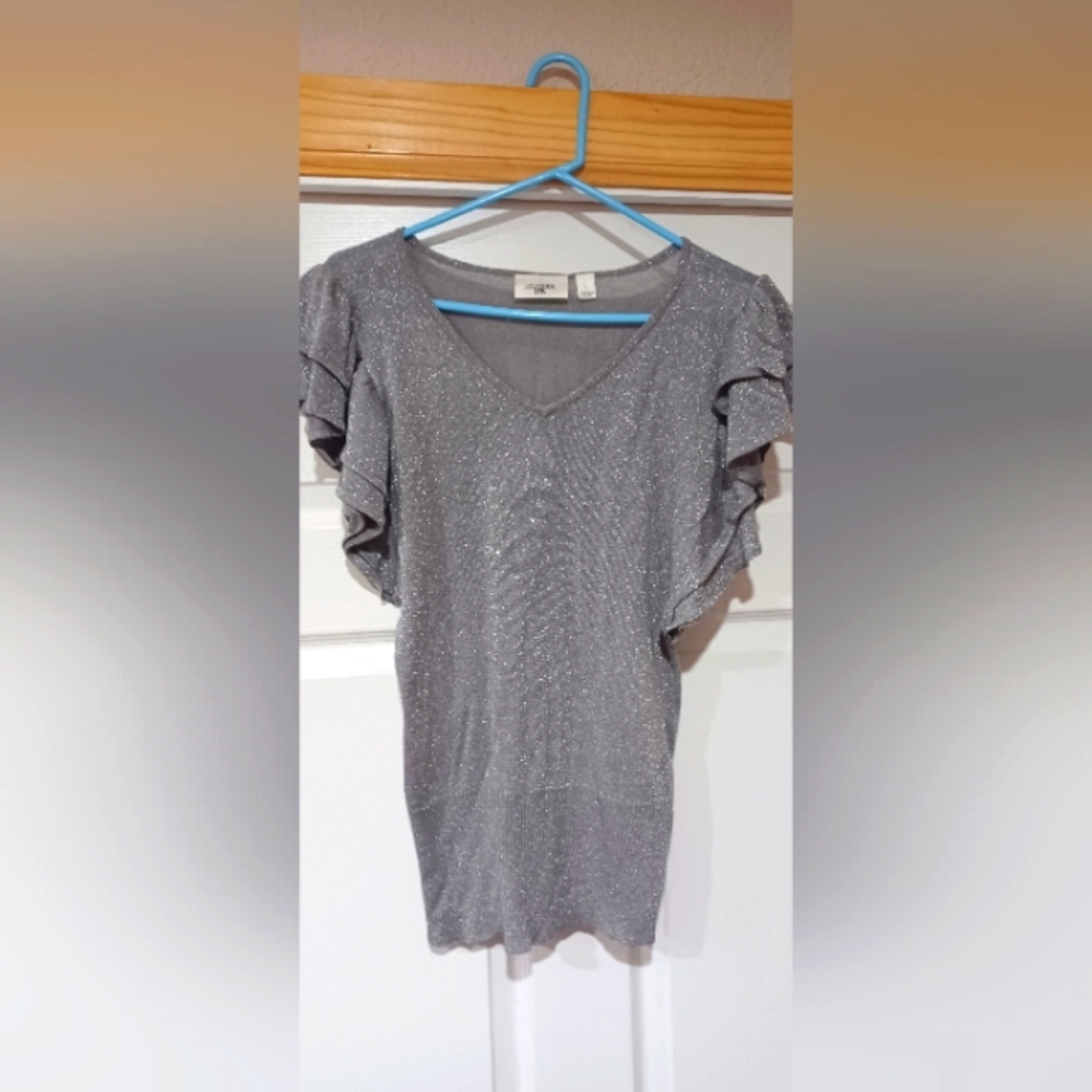 Silver ruffled sleeve blouse